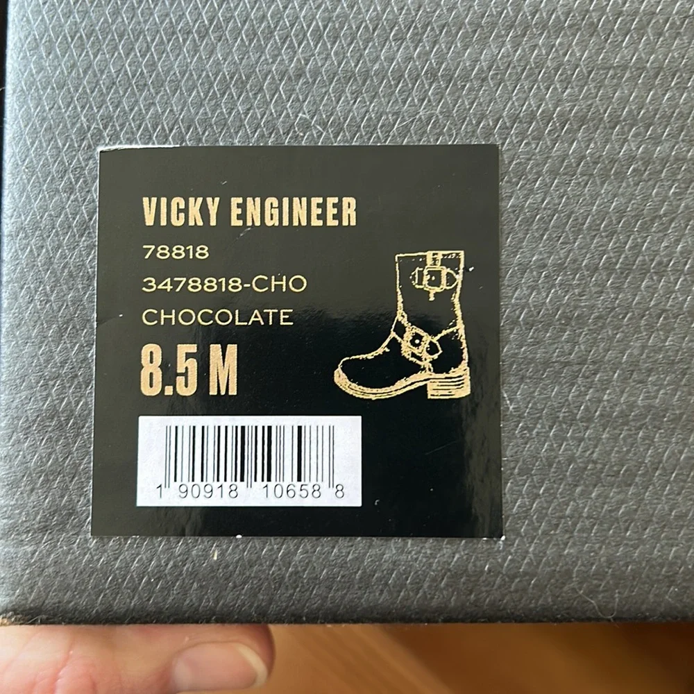 FRYE chocolate Vicky Engineer Women's size 8.5 - Picture 5 of 5